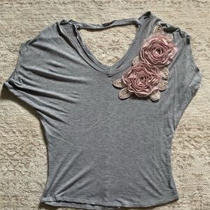 Cozy & chic slouchy tee with rosette